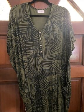 Dwell + Slumber Olive Green Palm-Print Cocoon Dress